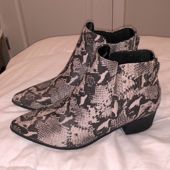 Worn once! American Eagle Snakeskin boots - Picture 4 of 6